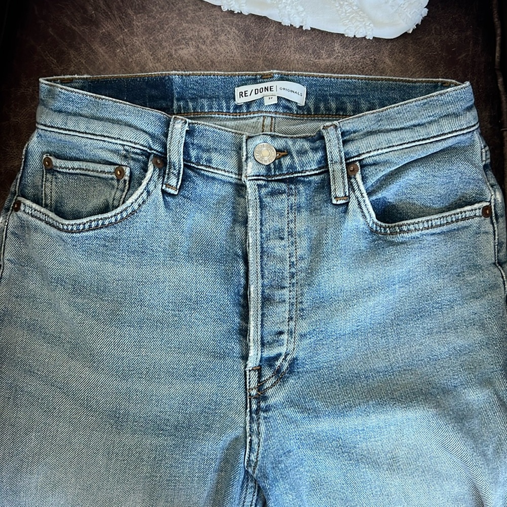 Button up never worn. Can wear baggy or fitted